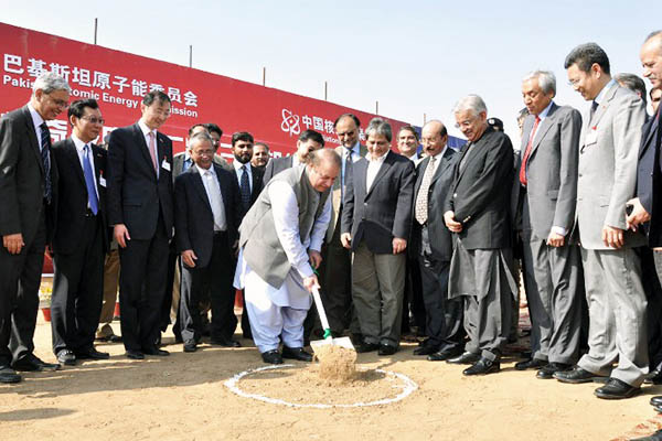 Prime Minister Nawaz Sharif at a ceremony launching the construction of the atomic power plant at Paradise Beach. PID—AFP