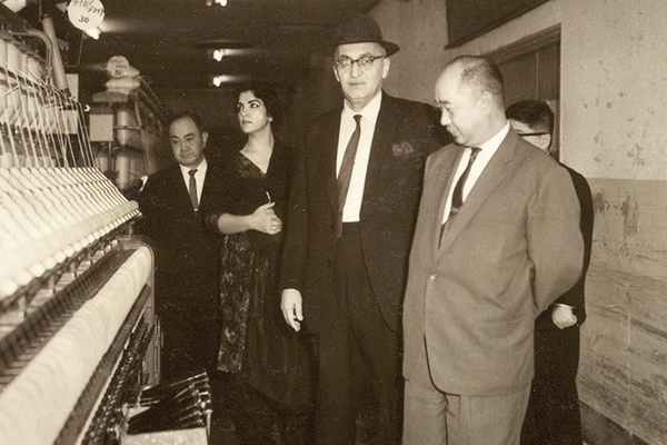 Kulsum Saifullah Khan with her husband, Saifullah, in Japan, 1962.