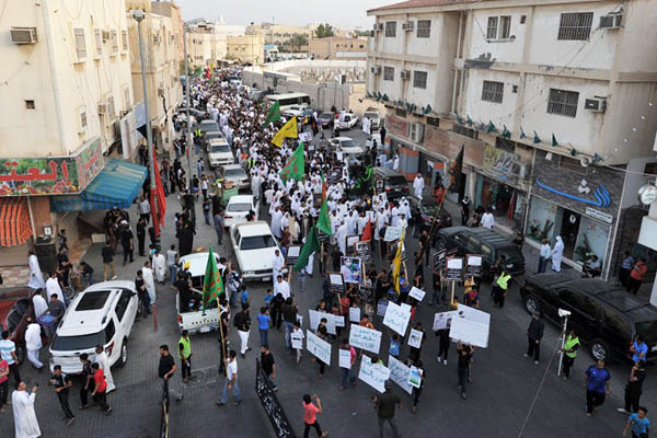 Saudis protest against the I.S.-claimed blast in Kudeih. Hussein Radwan—AFP