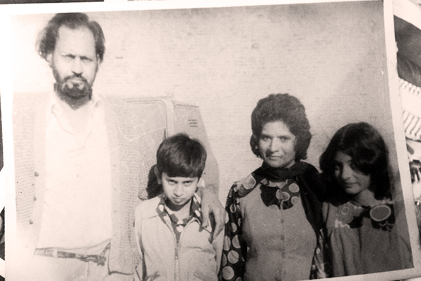 Hussein with his wife and children, who survive him, as do six grandchildren and three great-grandchildren.