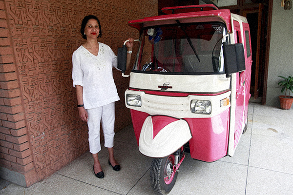 Lahore’s brave social entrepreneurs have launched the Pink Rickshaw initiative.