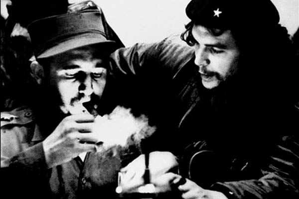 Fidel Castro, left, with Ernesto Che Guevara in the 1960s. Roberto Salas-Cubadebate—AFP